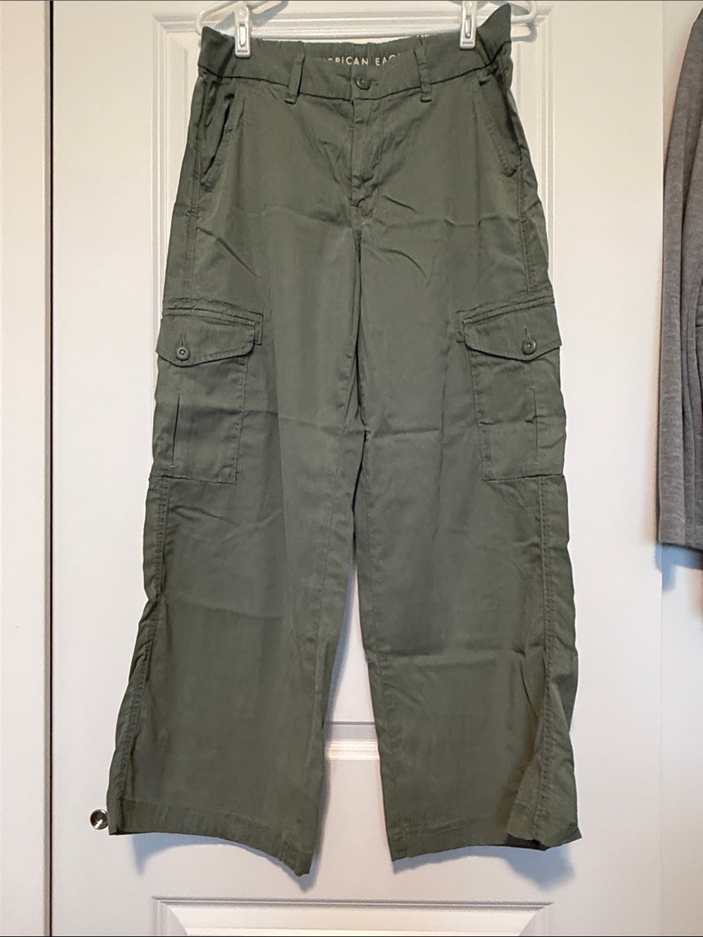American Eagle Outfitters Olive Cargo Wide-Leg Pants